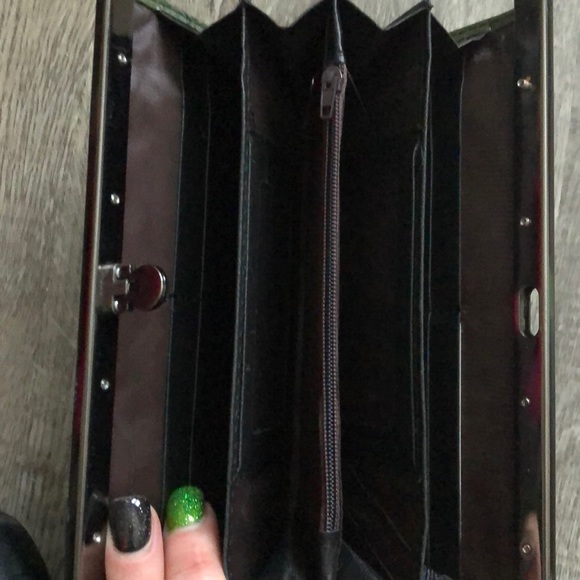 Wallet - Picture 3 of 6